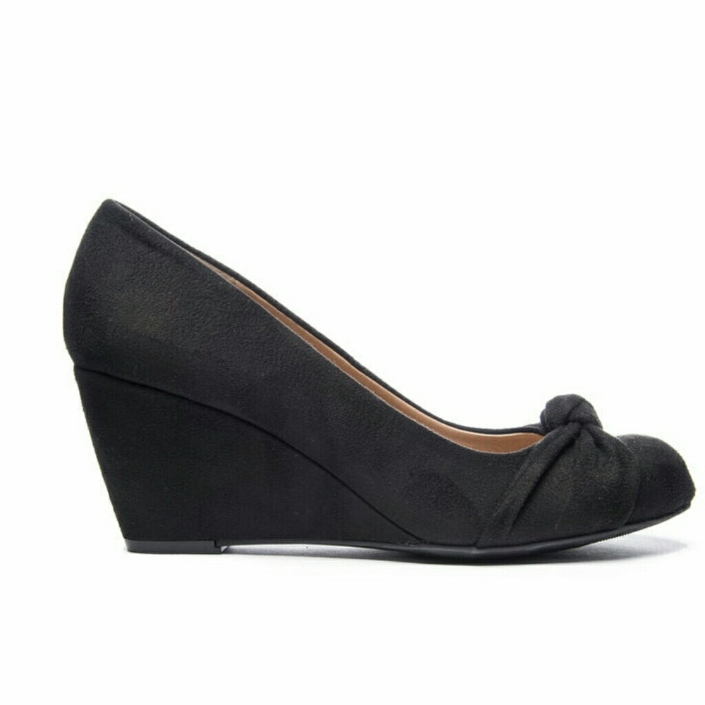 ☆BRAND NEW☆NERIN WEDGE PUMP 7 1\2